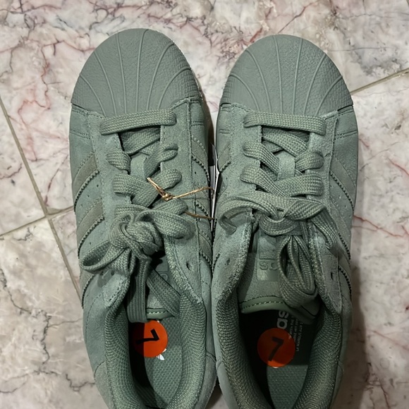 Adidas Suoerstar XLG W IG2972 women’s new no box - Picture 7 of 9